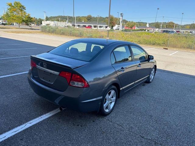 Photo of 2009 Urban Titanium Metallic Honda Civic