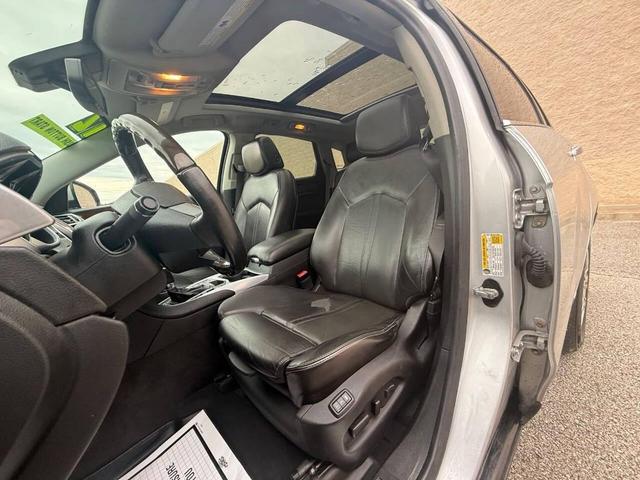 Photo of 2012 Platinum Ice Tricoat Cadillac SRX