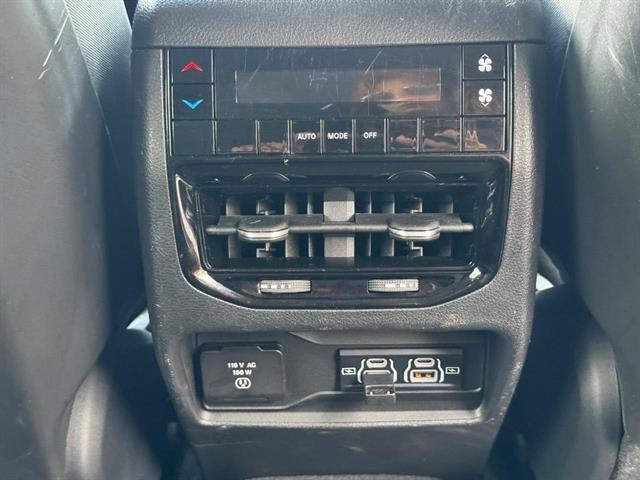 Photo of 2021 Metallic Jeep Grand Cherokee L