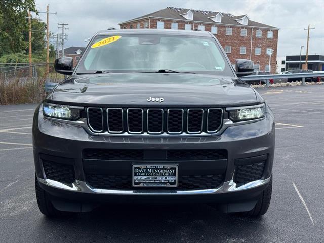 Photo of 2021 Metallic Jeep Grand Cherokee L