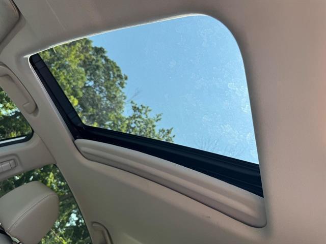 Photo of 2018 White Orchid Pearl Honda Civic