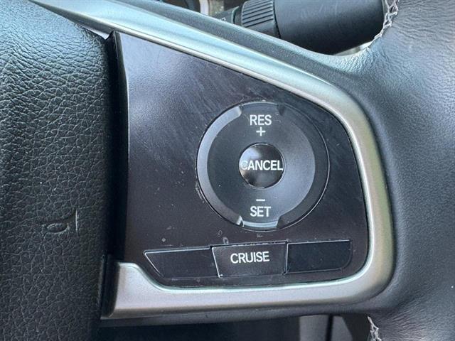 Photo of 2018 White Orchid Pearl Honda Civic