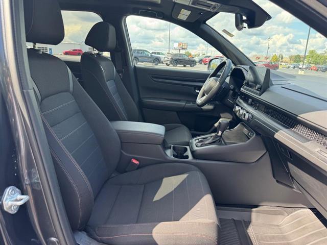 Photo of 2023 Crystal Black Pearl Honda CR-V Hybrid
