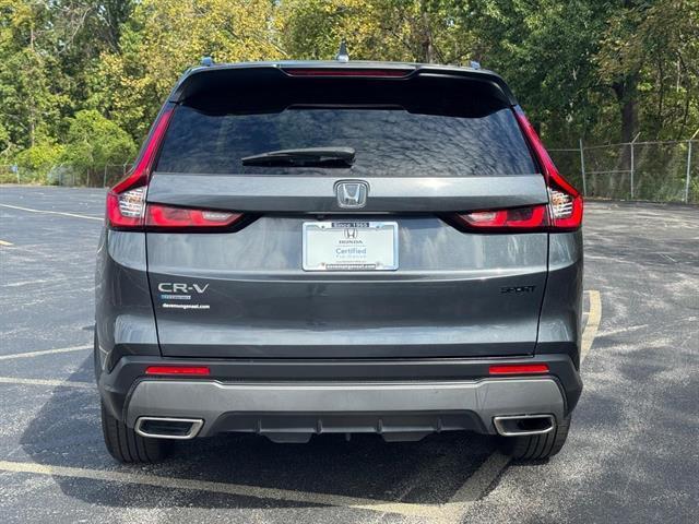 Photo of 2023 Crystal Black Pearl Honda CR-V Hybrid