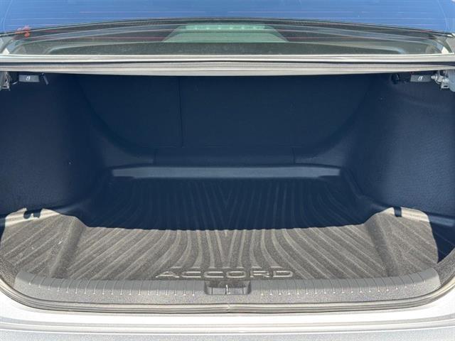 Photo of 2024 Solar Silver Metallic Honda Accord