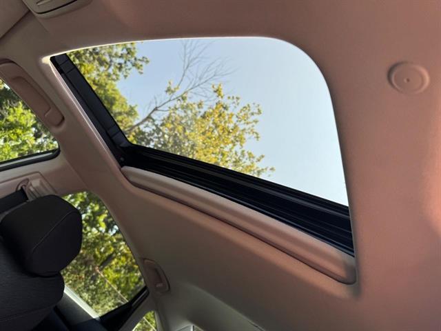 Photo of 2024 Solar Silver Metallic Honda Accord