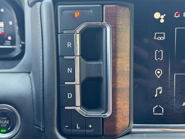 Photo of 2023 White Frost Tri-Coat GMC Yukon