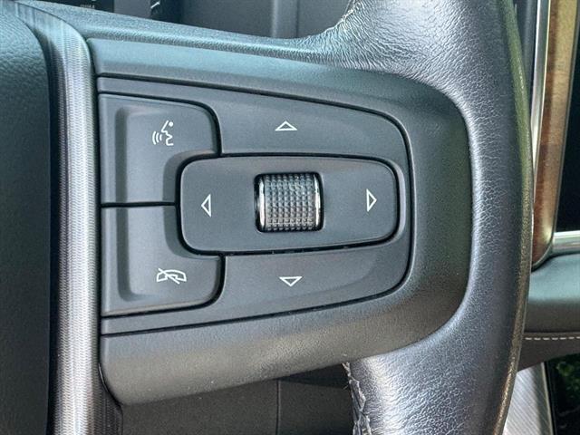 Photo of 2023 White Frost Tri-Coat GMC Yukon
