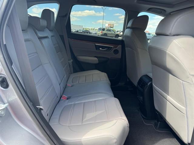 Photo of 2022 Lunar Silver Metallic Honda CR-V Hybrid