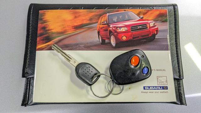 Photo of 2004 Platinum Silver Metallic Subaru Forester