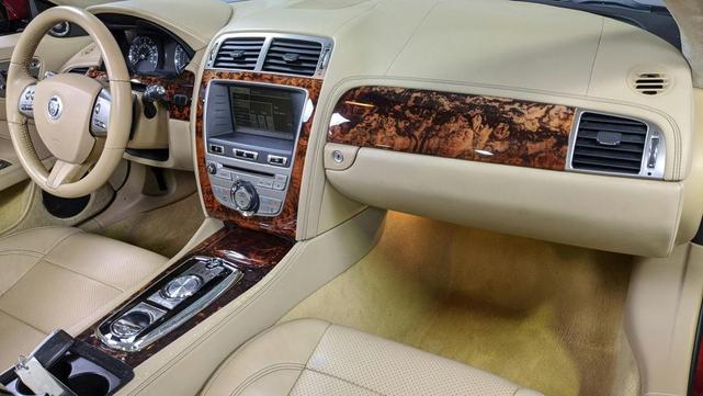 Photo of 2010 Radiance Jaguar XK