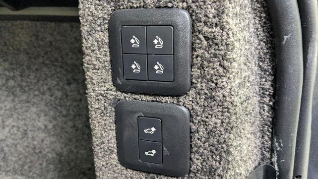Photo of 2018 Narvik Black Land Rover Range Rover