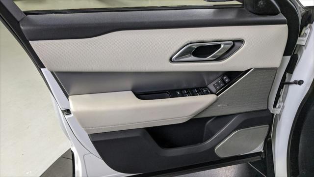 Photo of 2021 Fuji White Land Rover Range Rover Velar