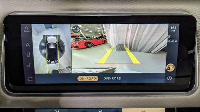 Photo of 2021 Fuji White Land Rover Range Rover Velar