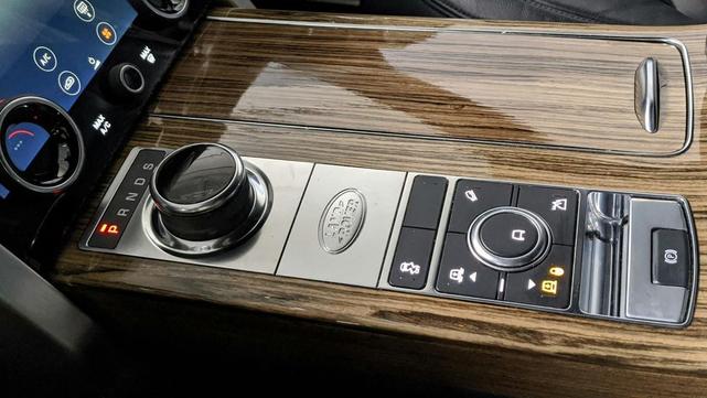 Photo of 2018 Black Land Rover Range Rover