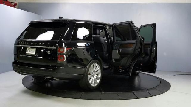 Photo of 2018 Black Land Rover Range Rover
