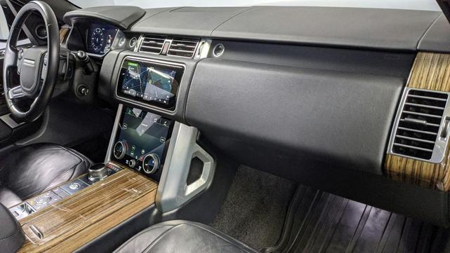 Photo of 2018 Black Land Rover Range Rover