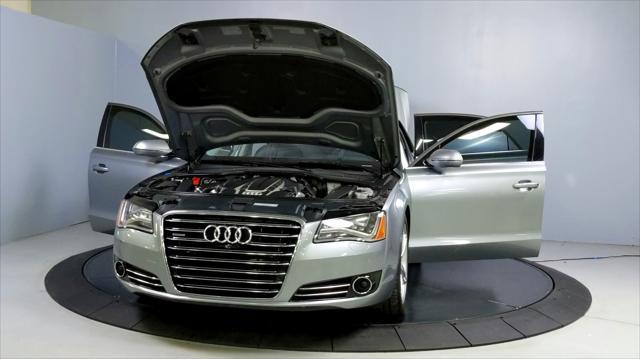 Photo of 2013 Quartz Gray Metallic Audi A8