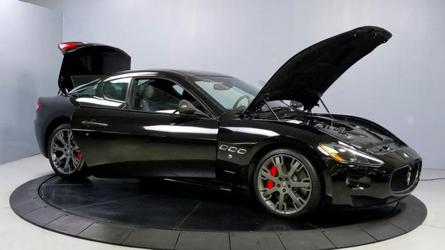 Photo of 2009 Nero (Black) Maserati GranTurismo