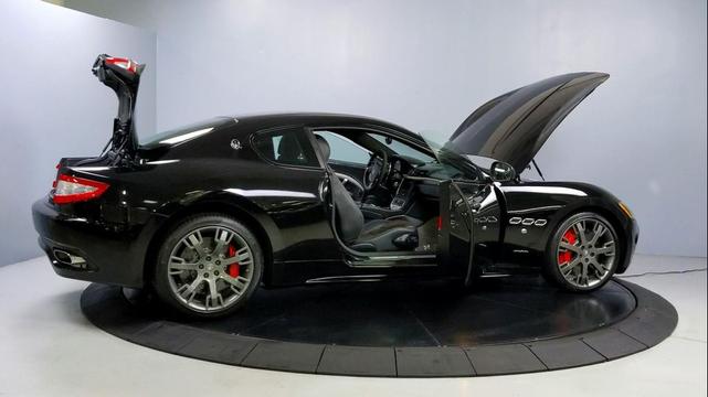 Photo of 2009 Nero (Black) Maserati GranTurismo