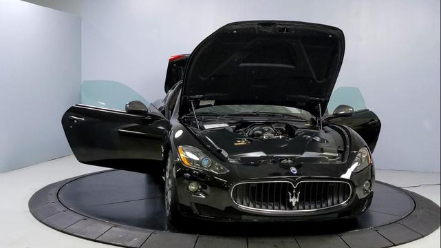 Photo of 2009 Nero (Black) Maserati GranTurismo