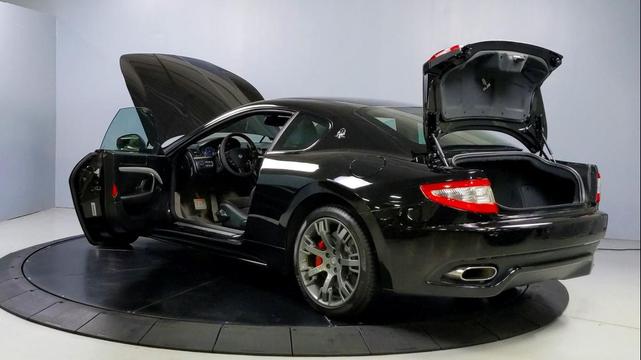 Photo of 2009 Nero (Black) Maserati GranTurismo