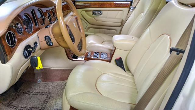 Photo of 2000 White Rolls-Royce Silver Seraph