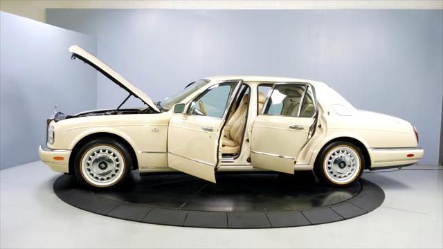 Photo of 2000 White Rolls-Royce Silver Seraph