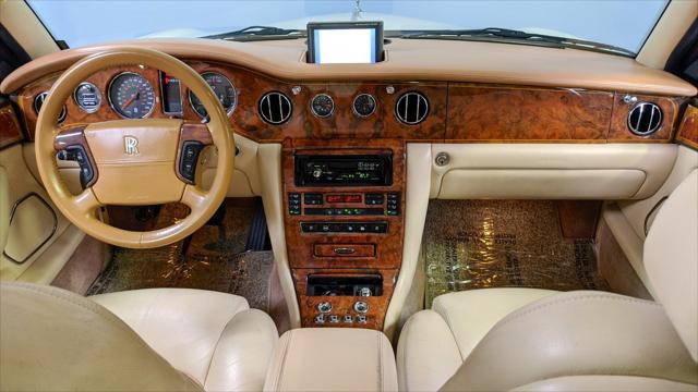 Photo of 2000 White Rolls-Royce Silver Seraph