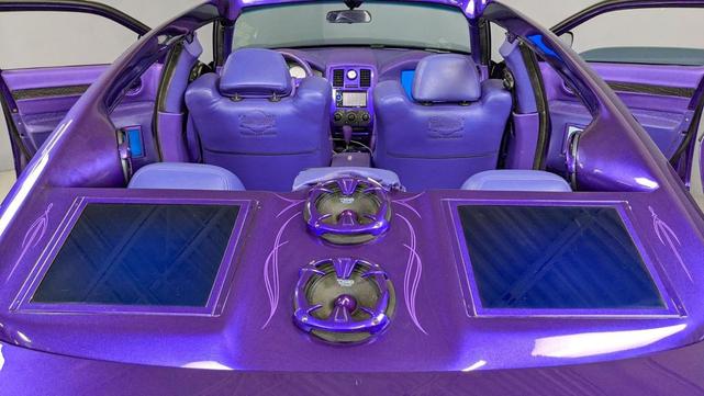Photo of 2006 Purple Crazy Plum Dodge Charger