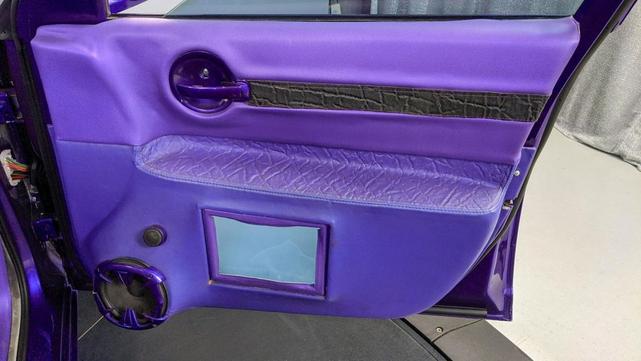 Photo of 2006 Purple Crazy Plum Dodge Charger
