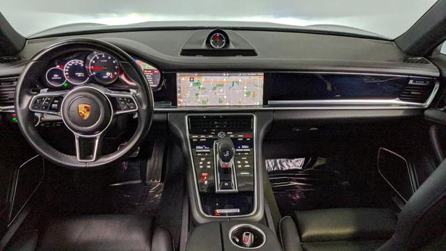Photo of 2017 Agate Grey Metallic Porsche Panamera