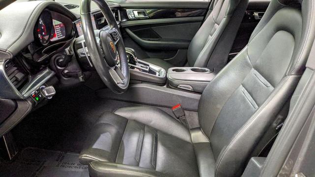 Photo of 2017 Agate Grey Metallic Porsche Panamera