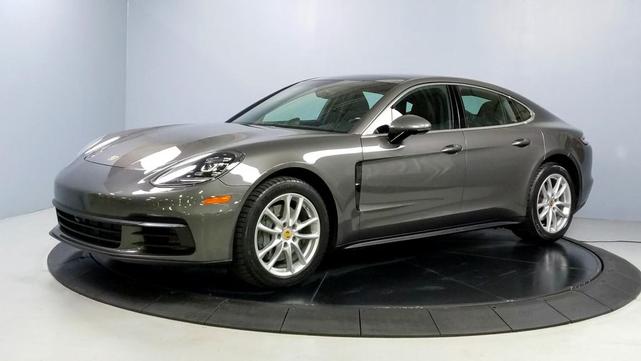 Photo of 2017 Agate Grey Metallic Porsche Panamera