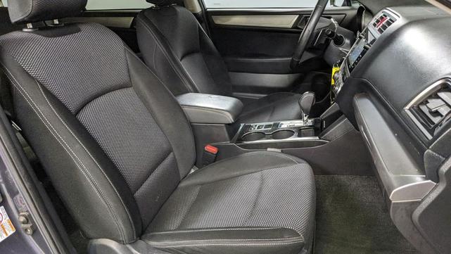 Photo of 2015 Gray Subaru Outback