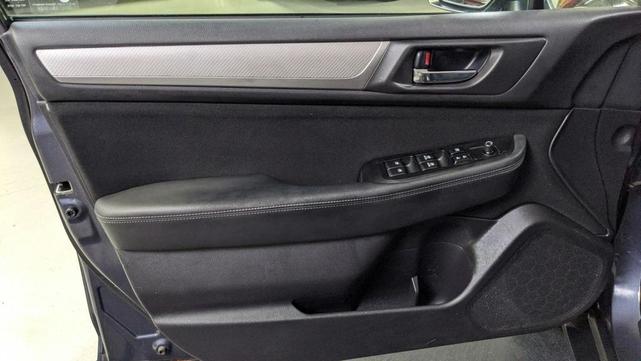Photo of 2015 Gray Subaru Outback