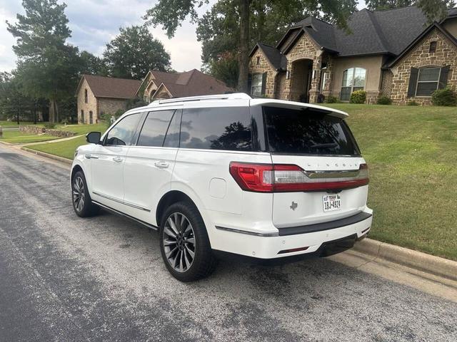 Photo of 2020 White Lincoln Navigator
