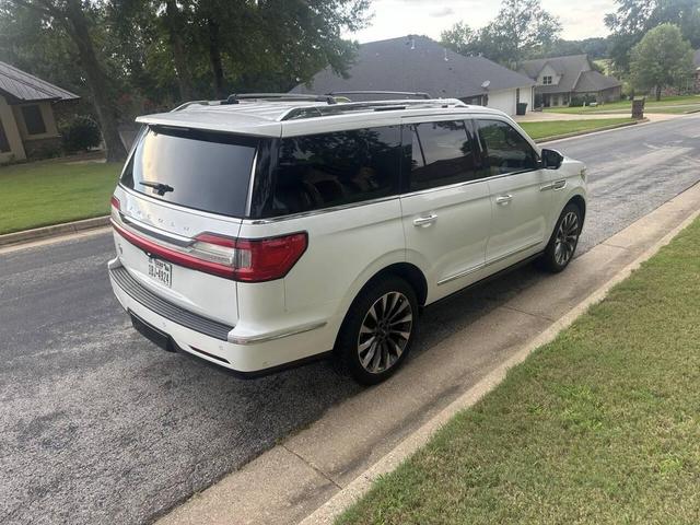 Photo of 2020 White Lincoln Navigator