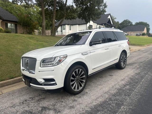 Photo of 2020 White Lincoln Navigator