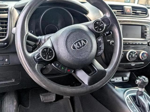 Photo of 2017 White Kia Soul
