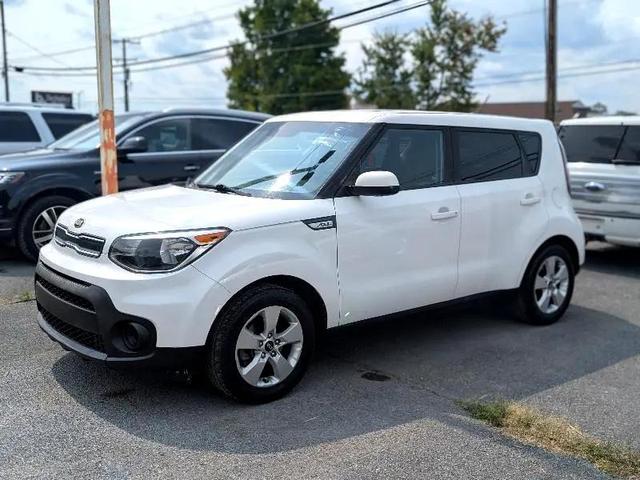 Photo of 2017 White Kia Soul