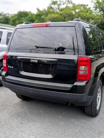 Photo of 2014 Black Jeep Patriot