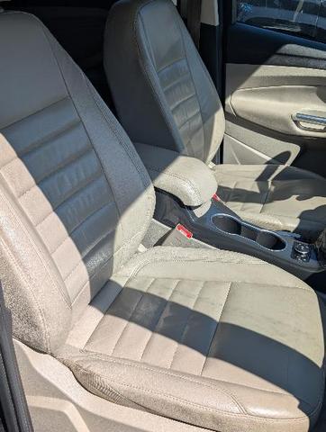 Photo of 2015 Gray Ford Escape