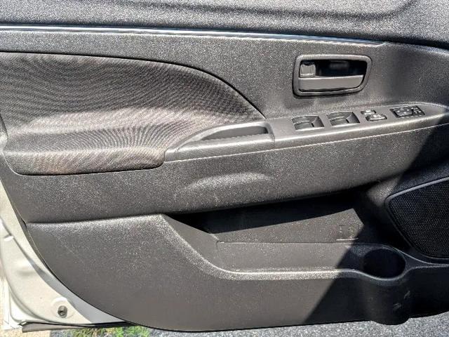 Photo of 2015 Silver Mitsubishi Outlander Sport