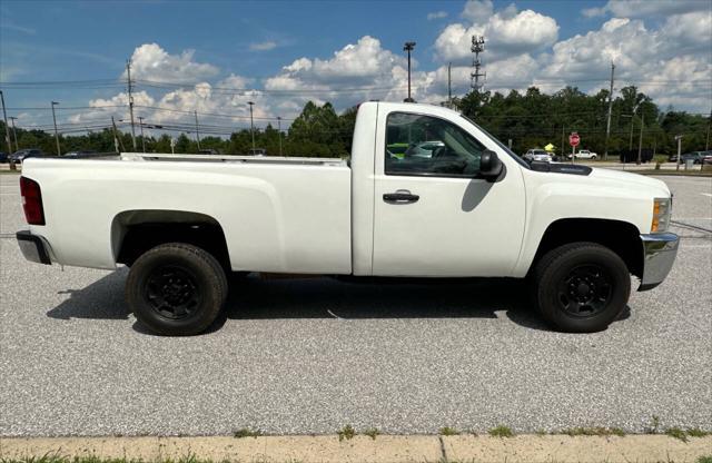 Photo of 2011 Summit White Chevrolet Silverado 2500