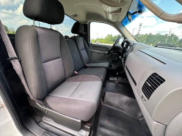 Photo of 2011 Summit White Chevrolet Silverado 2500