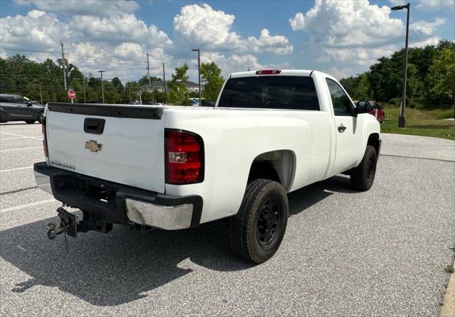 Photo of 2011 Summit White Chevrolet Silverado 2500
