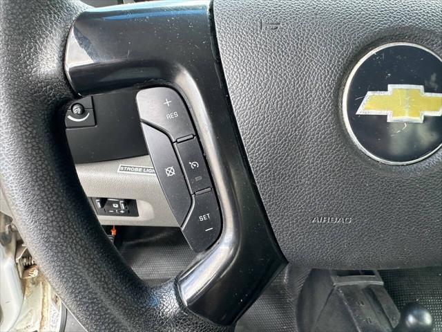 Photo of 2011 Summit White Chevrolet Silverado 2500