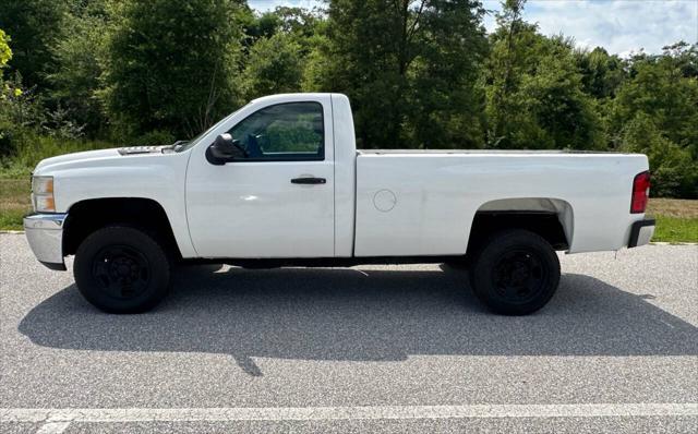 Photo of 2011 Summit White Chevrolet Silverado 2500