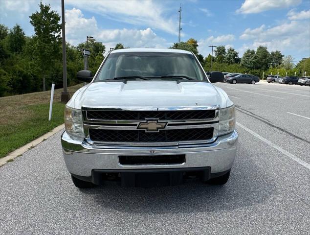 Photo of 2011 Summit White Chevrolet Silverado 2500